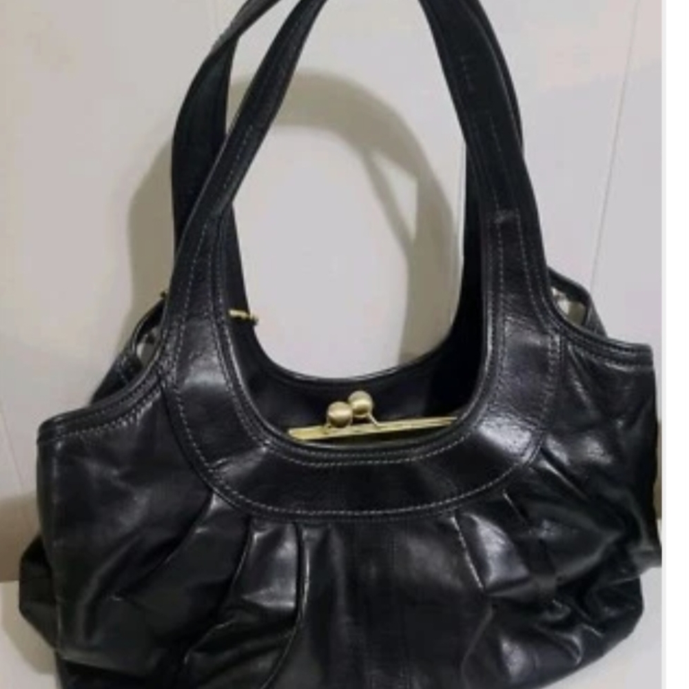 Coach Classic Black Leather Shoulder Bag with Gold-Tone Clasp